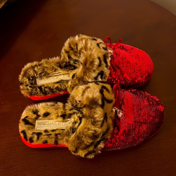 Michael Kors. Red Slippers with Sequins and Leopard Fur. Size 8. Like New. - Picture 3 of 8